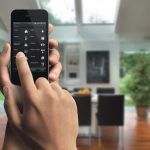 Así como todo tienes sus ventajas, también sus desventajas. El día de hoy; nos toca rememorar aquellas cosas que no son tan buenas de la Domótica, porque, si bien, anteriormente hemos dicho las grandes facilidades que nos brinda, además de la comodidad, esto no quiere decir que todo sea así. Por ello; presentaremos cuáles son las desventajas más comunes de la Domótica.