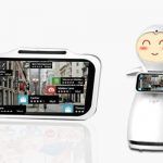 Snow, el robot que combate la soledad de los ancianos