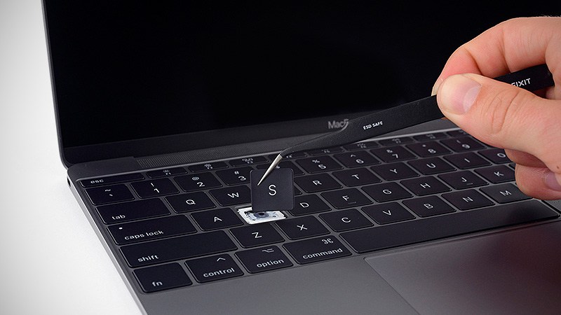 MacBook con teclado mariposa