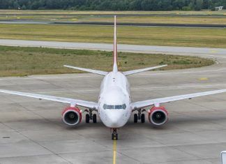 La compañía multinacional estadounidense Boeing, implementará inteligencia artificial para la construcción de aviones autónomos en un futuro muy cercano, en tal sentido será posible ver más adelante aviones volando sin ser piloteados.