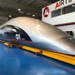 Hyperloop presenta a Quintero One, la primera cápsula de tamaño real