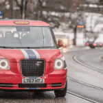 Capital de Noruega instalará cargadores inalámbricos para taxis eléctricos