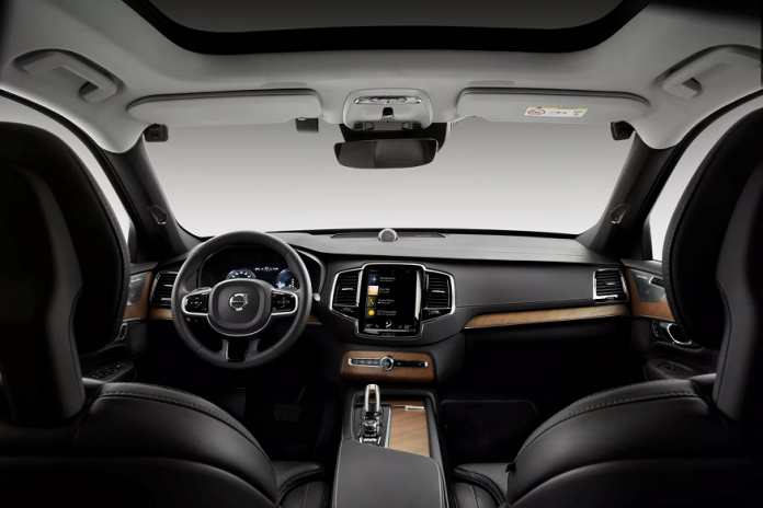 Volvo usará cámaras en el interior de tu vehículo para saber si conduces ebrio